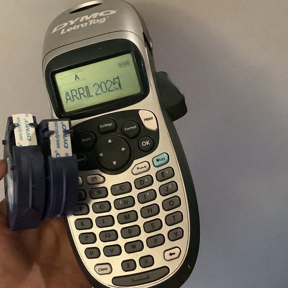 Dymo Label Maker - Picture 1 of 3